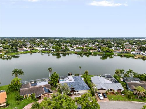9520 Lake Christina Ln, PORT RICHEY, FL, 34668-7414 | Card Image