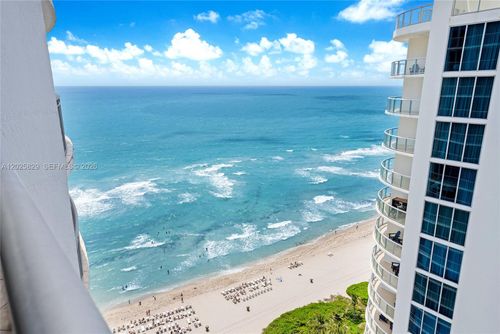 2403-17375 Collins Ave, Sunny Isles Beach, FL, 33160-3410 | Card Image