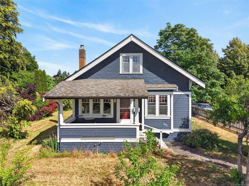 307 3rd St, Courtenay, BC, V9N1E3 | Card Image