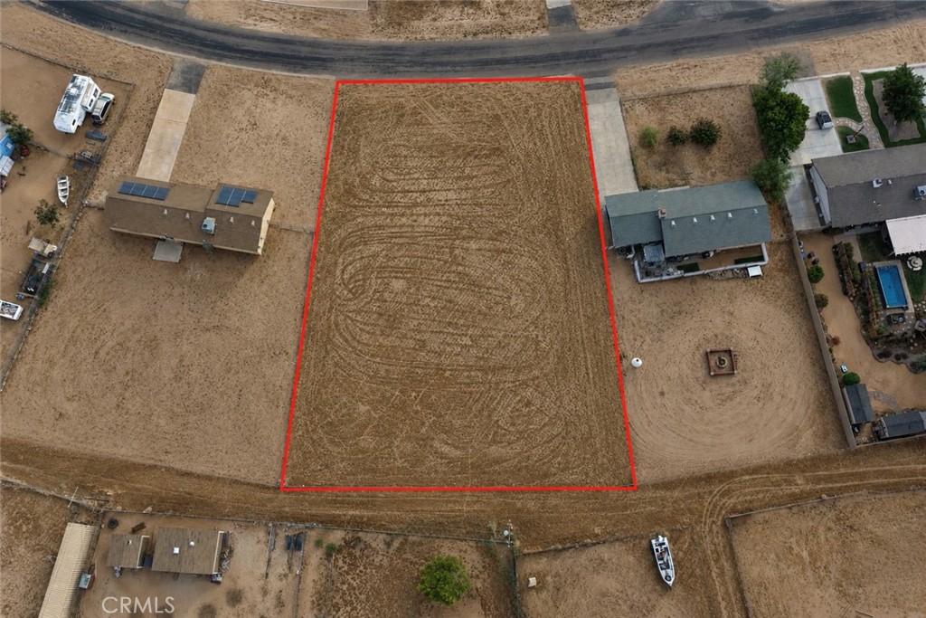 Land in Apple Valley