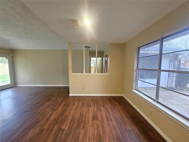 6402 Barrygate Dr, House other with 3 bedrooms, 2 bathrooms and 2 parking in Spring TX | Image 4
