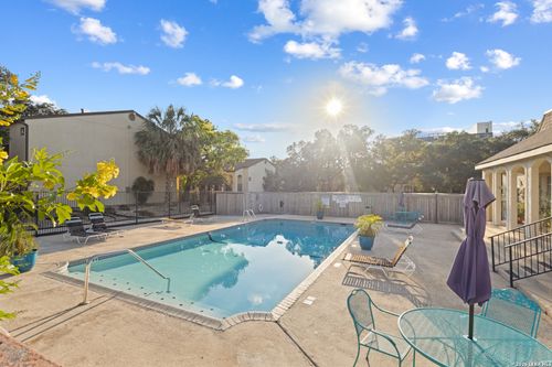 apt-123-8702 Village Dr, San Antonio, TX, 78217-5402 | Card Image