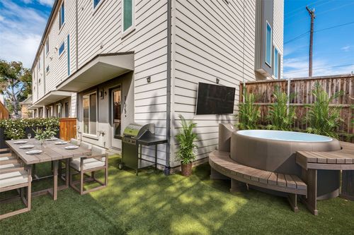 105-1901 N Carroll Ave, Dallas, TX, 75204-4498 | Card Image