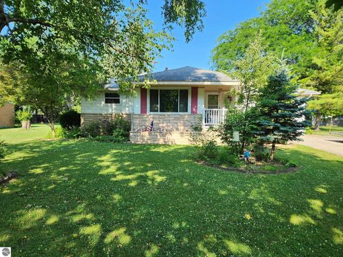 212 S Grove St, Standish, MI, 48658-9006 | Card Image