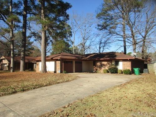 1501 Blackhawk Ridge Lane, Pine Bluff, AR, 71603 | Card Image