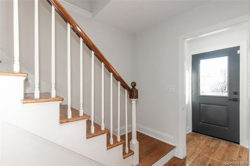 25105 51st Ave, Little Neck, NY, 11362-1731 | Card Image