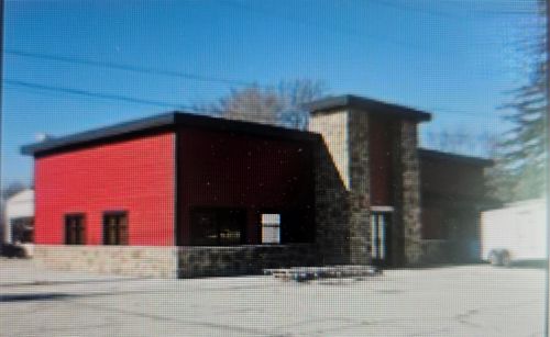 809 E Charles St, Oelwein, IA, 50662-1949 | Card Image