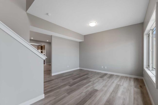 743 Bayview Hill Sw, Home with 3 bedrooms, 2 bathrooms and 2 parking in Airdrie AB | Image 6
