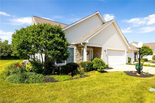 28 Nantucket Cir, Oberlin, OH, 44074-9318 | Card Image