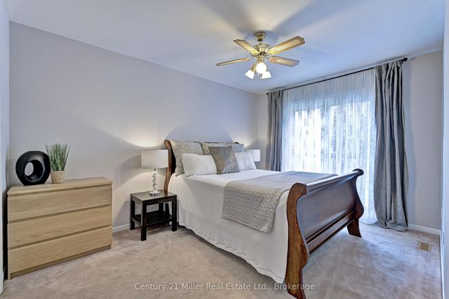 109 - 2315 Bromsgrove Rd, Condo with 4 bedrooms, 2 bathrooms and 1 parking in Mississauga ON | Image 17