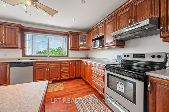 32 Chisamore Point Rd, House other with 3 bedrooms, 2 bathrooms and 10 parking in Gananoque ON | Image 18