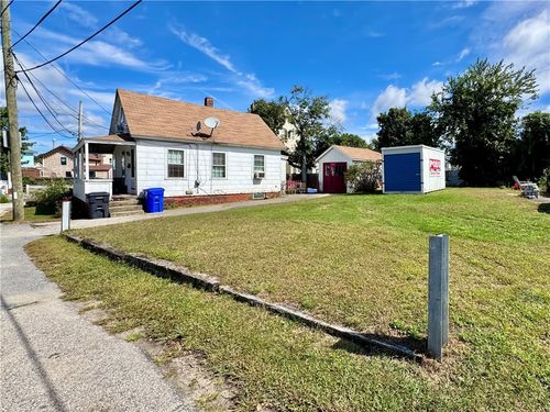 14 Crescent Avenue, East Providence, RI, 02915 | Card Image
