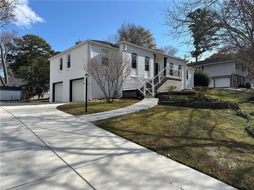 663 Foxcroft Cir Se, Marietta, GA, 30067-5501 | Card Image