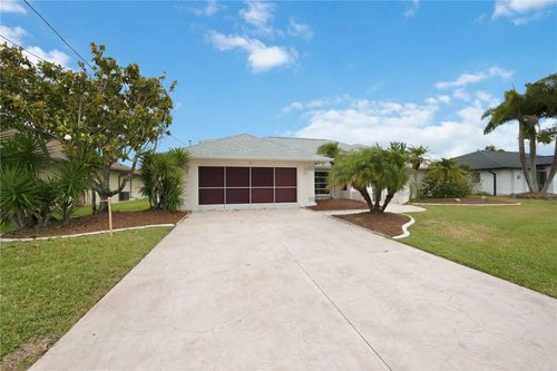 63 Clubhouse Rd, Rotonda West, FL, 33947-2009 | Card Image