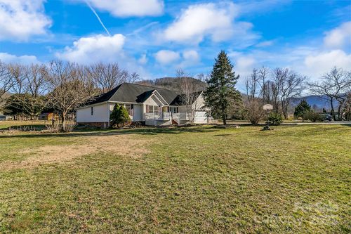 10 Lavender Ln, Candler, NC, 28715-8101 | Card Image