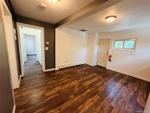 3b-125 Wickham Ave, Middletown, NY, 10940-3760 | Card Image
