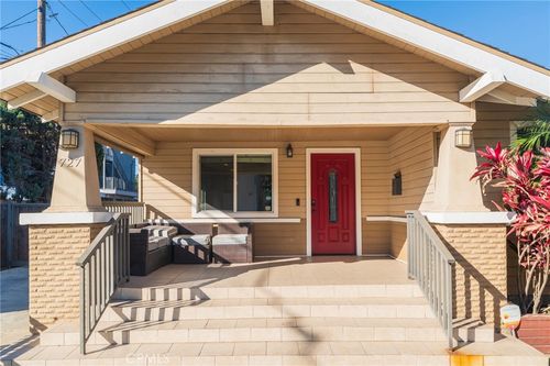 727 727 Gaviota Avenue, Long Beach, CA, 90813 | Card Image