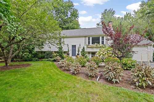 40 Brewster Rd, Cohasset, MA, 02025-2114 | Card Image