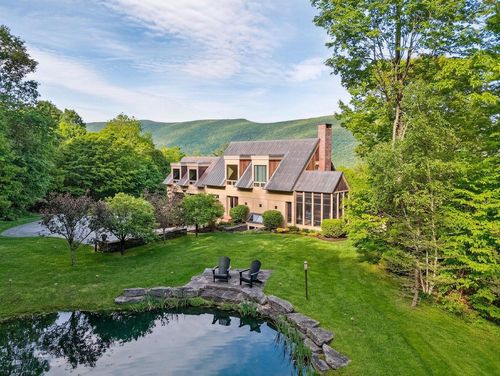 655 Squirrel Hollow Rd, East Dorset, VT, 05253-9663 | Card Image