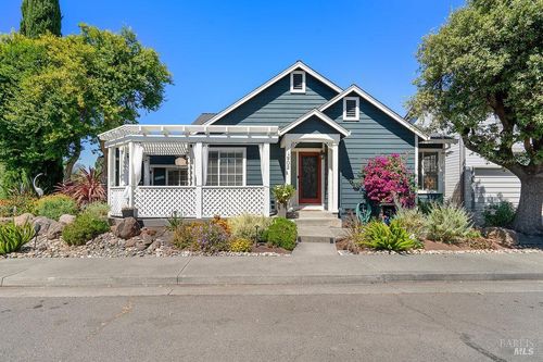 902 Edgewood Circle, Suisun City, CA, 94585 | Card Image
