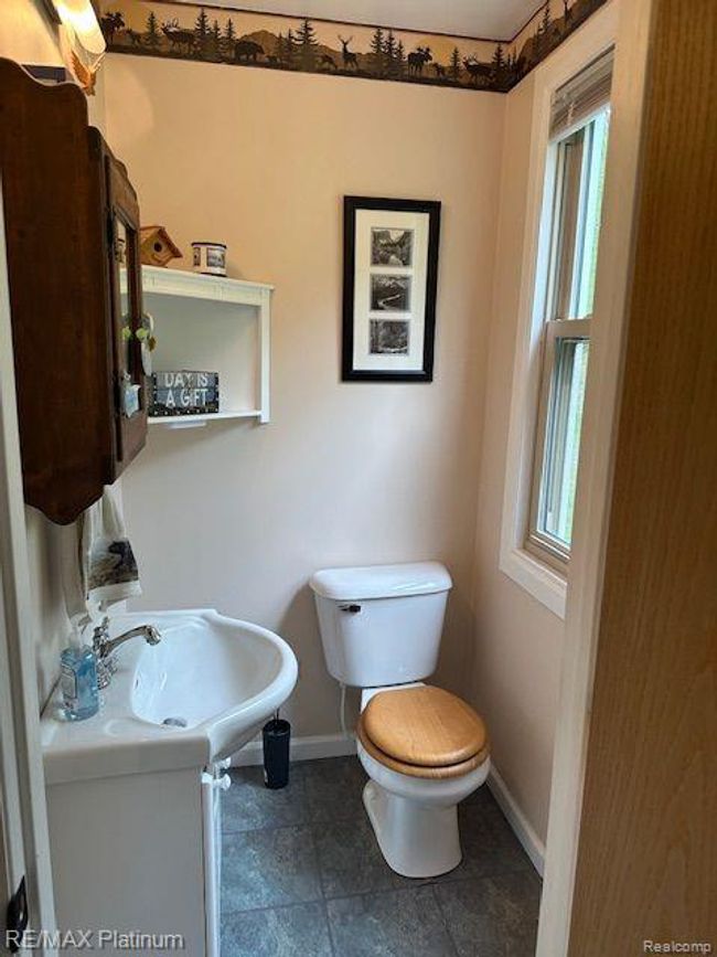 3624 Windy Hollow Rd Nw, House other with 4 bedrooms, 2 bathrooms and null parking in Rapid City MI | Image 38