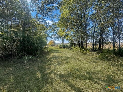 2845 Boehnke Rd, Muldoon, TX, 78949-5011 | Card Image