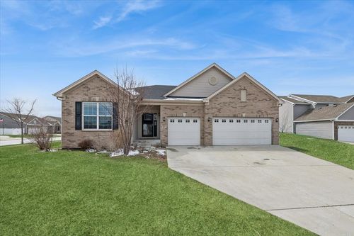 807 Back Bay Ct, Minooka, IL, 60447-8283 | Card Image