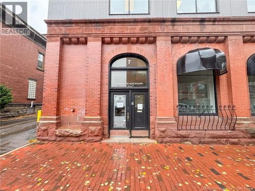 7 Alma St, Moncton, NB, E1C4Y2 | Card Image