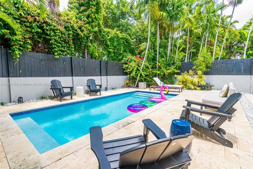 520 Sw 22nd Rd, Miami, FL, 33129-1916 | Card Image