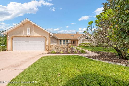 6701 Freeport Dr, SPRING HILL, FL, 34608-1715 | Card Image