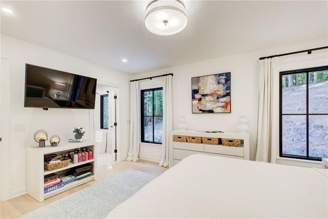 6090 River Chase Cir, House other with 4 bedrooms, 5 bathrooms and 2 parking in Sandy Springs GA | Image 40