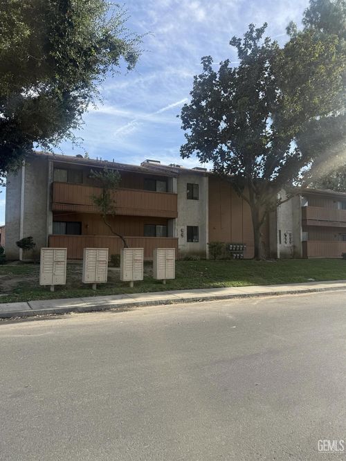 56-4809 Hahn Ave, Bakersfield, CA, 93309 | Card Image