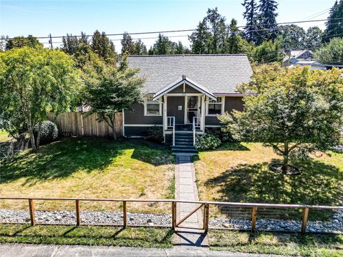 2702 22nd St, Everett, WA, 98201-2527 | Card Image