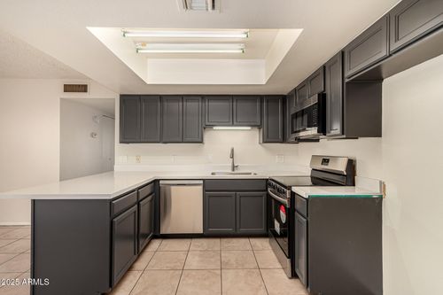 2-704 N 4th St, Avondale, AZ, 85323-1657 | Card Image