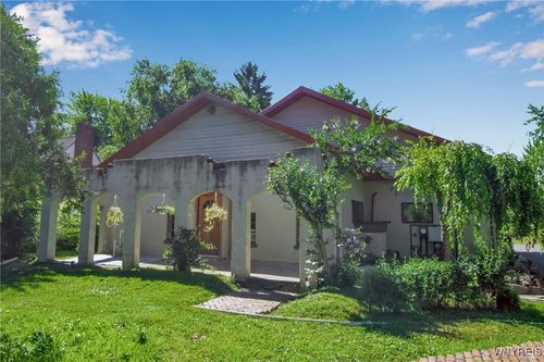 7072 Chestnut Ridge Rd, Lockport, NY, 14094-3502 | Card Image