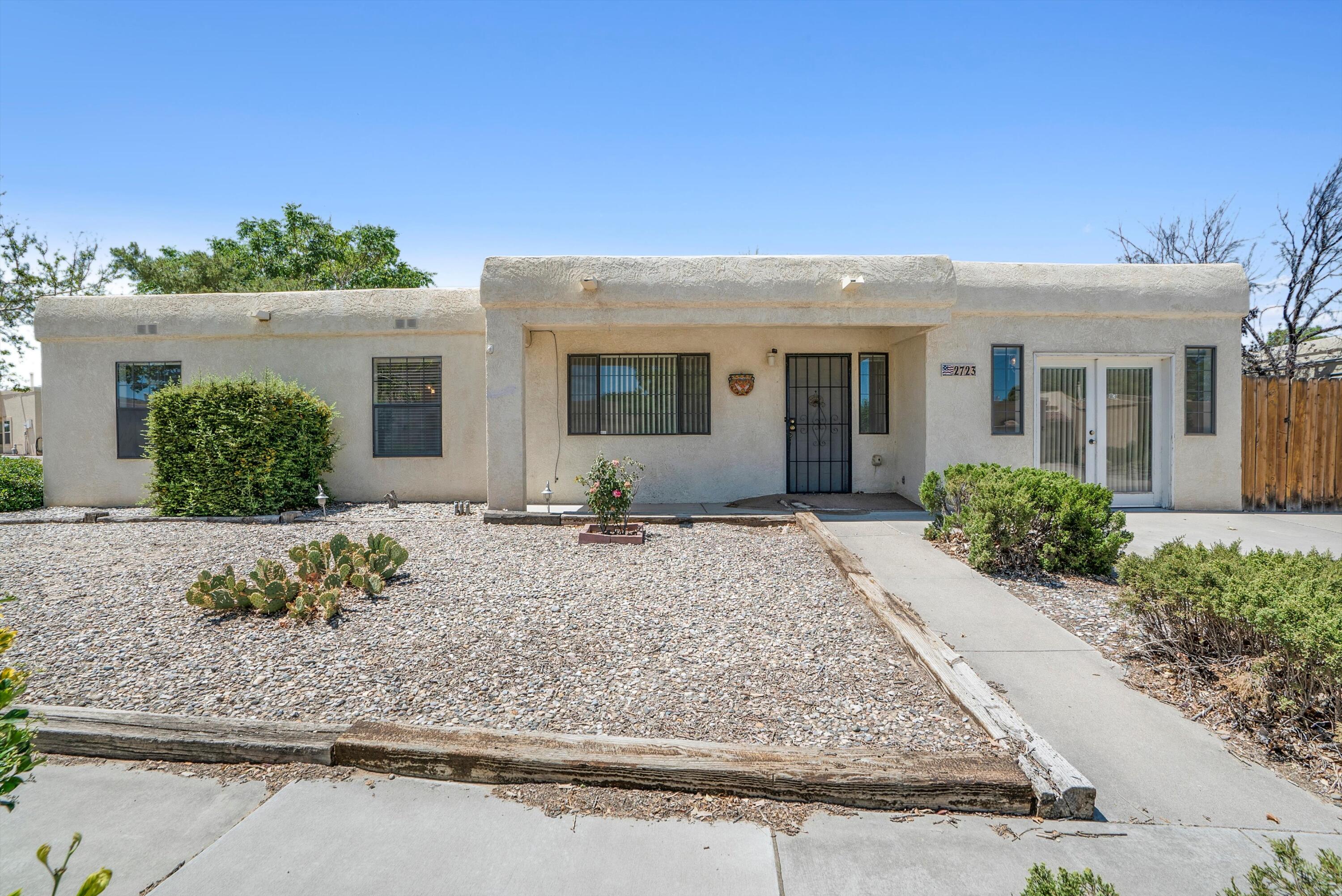 El Tesoro Escondido , Albuquerque, NM 87120