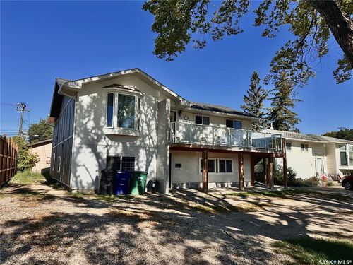 1504 33rd Street W, Saskatoon, SK, S7L0X2 | Card Image