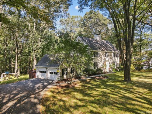 51 Brook Farm Rd, Bedford, NY, 10506-1309 | Card Image