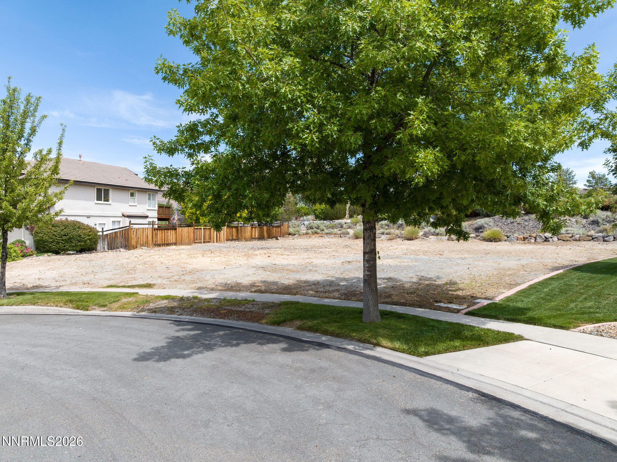 Land in Sparks 3
