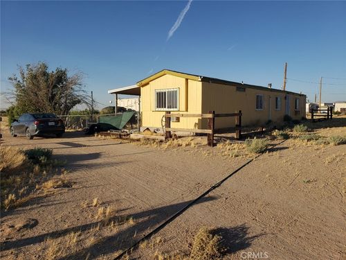 47864 Derwent Dr, Newberry Springs, CA, 92365 | Card Image