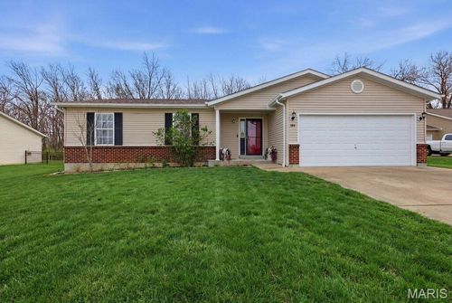 394 Parkway Dr, Troy, MO, 63379-2942 | Card Image