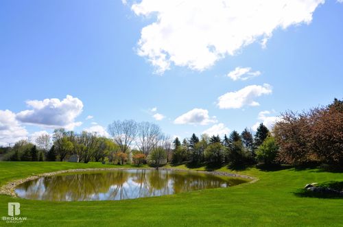 3371 Meadowridge Ct, Davison, MI, 48423-8451 | Card Image