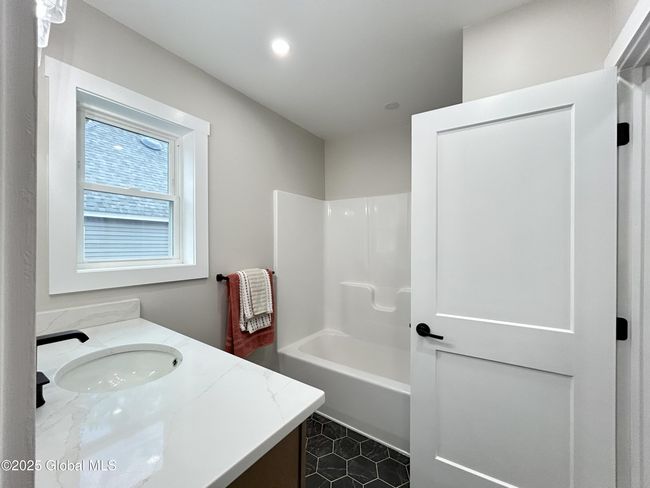 354 Mohawk Ave, House other with 4 bedrooms, 3 bathrooms and 2 parking in Scotia NY | Image 62