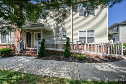 303 Pinelli Dr, Piscataway, NJ, 08854-2263 | Card Image