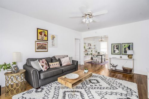 2343 Wroxton Rd, Houston, TX, 77005-1537 | Card Image