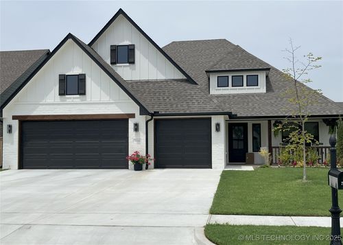 1405 N 70th St, Broken Arrow, OK, 74014-2563 | Card Image