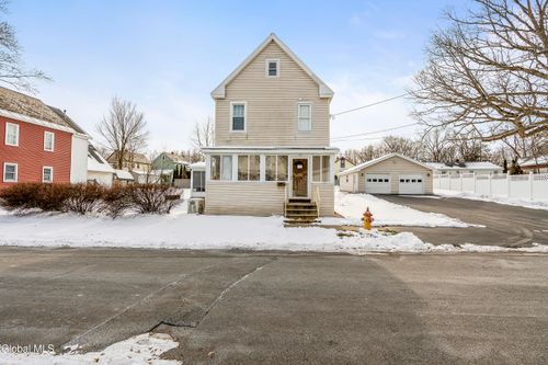 22 Heatherington St, Scotia, NY, 12302-2914 | Card Image