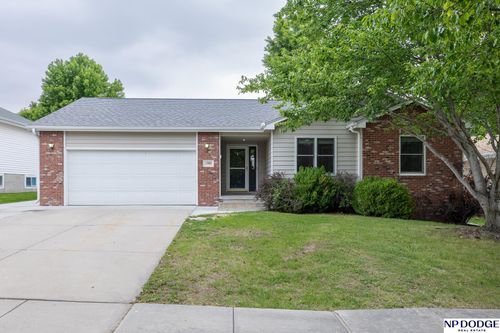1560 Meadowlark Rd, Lincoln, NE, 68521-1580 | Card Image