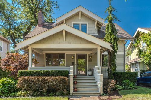 611 W 4th St, Royal Oak, MI, 48067-2403 | Card Image