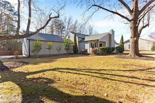 2712 Peachtree St, Burlington, NC, 27215-5256 | Card Image